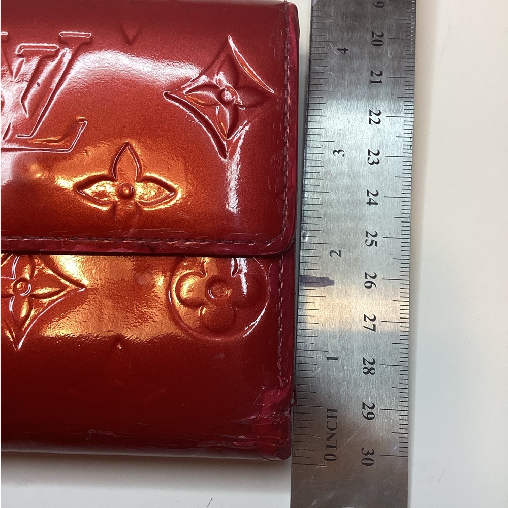 Louis Vuitton Elise Vernis Wallet – Red Patent Monogram - Picture 15 of 16